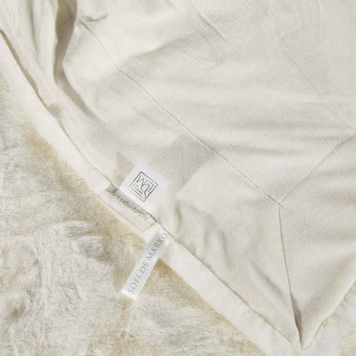 Плед искусственный мех Sofi De Marko Ричард молоко - купить по низким ценам в Lux-Postel.com