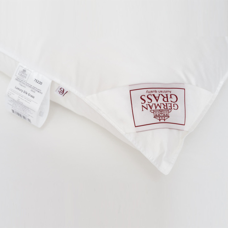 Подушка шелковая 70x70 German Grass Luxury Silk Grass средняя