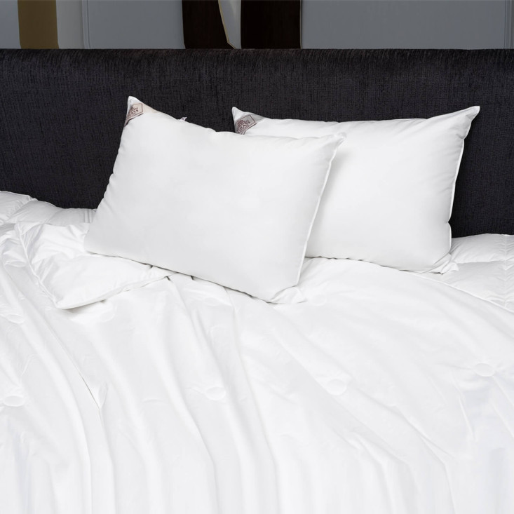 Подушка шелковая 50x70 German Grass Luxury Silk Grass средняя