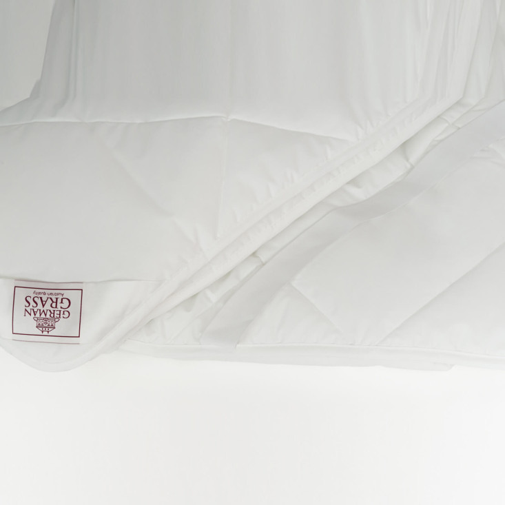 Наматрасник 180х200 облегченный на резинках German Grass Matress Bamboo Familie Bio