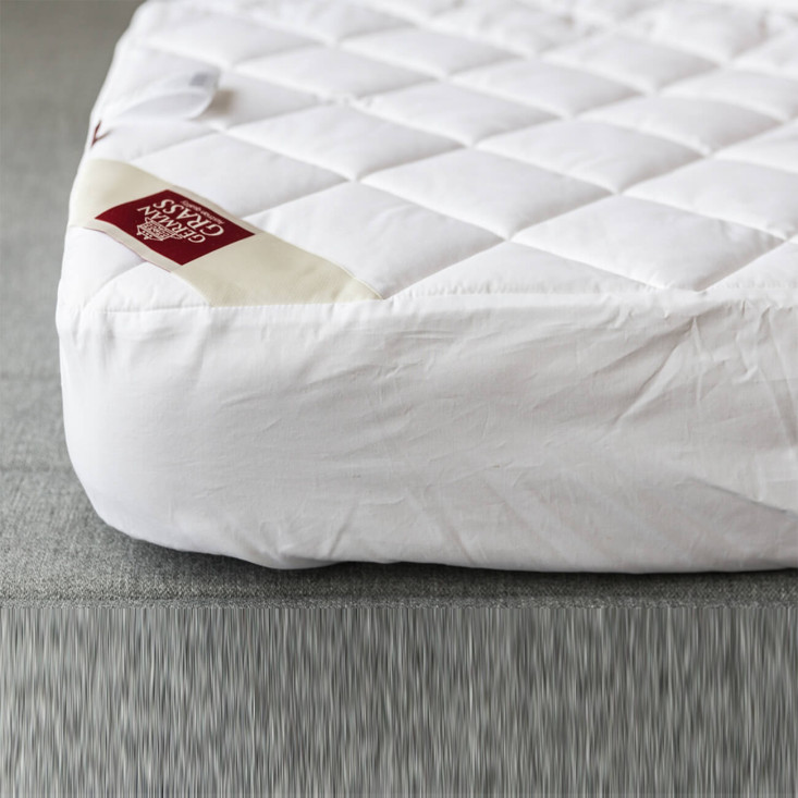 Наматрасник 200х200 тонкий с бортом German Grass Mattress Cottonwash Grass