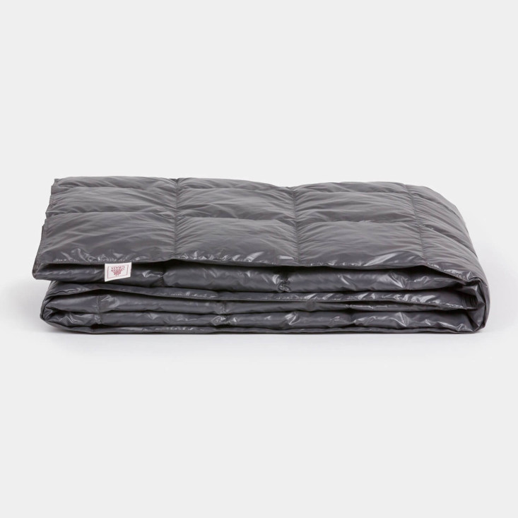 Дорожное пуховое одеяло 140х200 Travel Plaid Grass Graphite German Grass