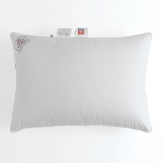 Подушка пуховая 50х70 трехкамерная 3D с бортиком Thermo Down Grass German Grass с терморегуляцией