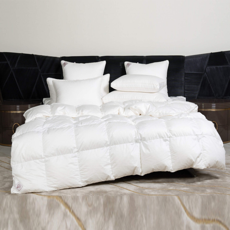 Подушка пуховая 70х70 трехкамерная 3D с бортиком King Down Grass German Grass упругая отзывы