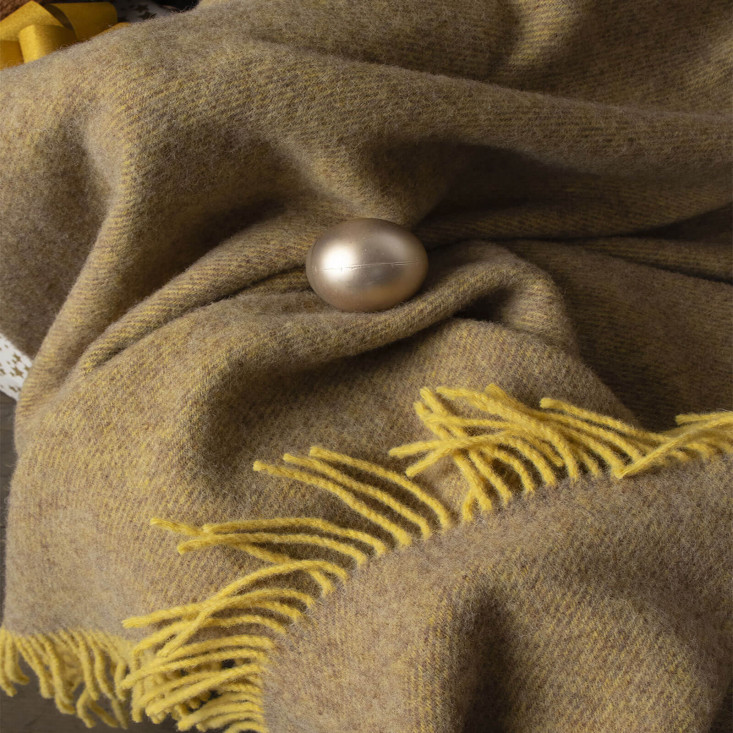 Шерстяной плед новозеландские ягнята Avinamas Janina горчица