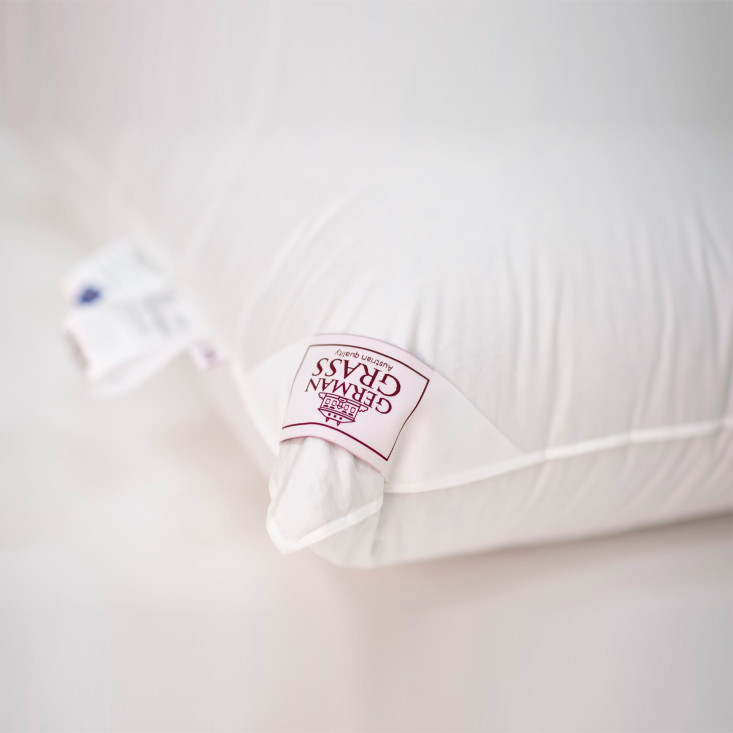 Подушка пуховая 50х90 Silver Down German Grass