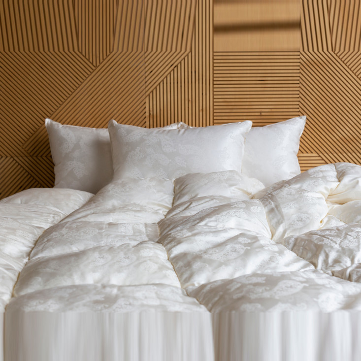 Одеяло 1,5 спальное 160х220 теплое Silk Down