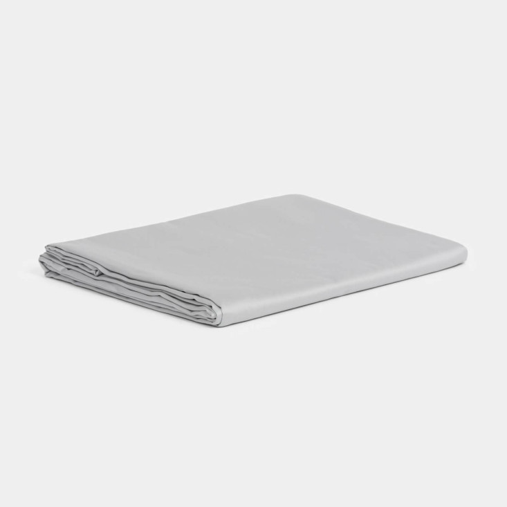 Постельное белье семейное мако сатин Ash grey Allure Grass German Grass простынь на резинке 160х200х40