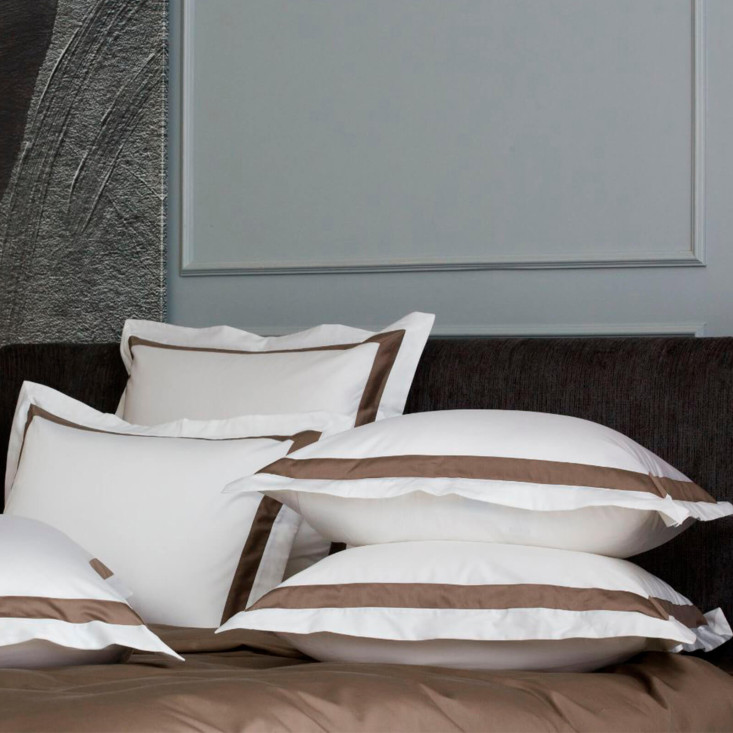 Наволочки мако-сатин 70х70 Alpine Brownie Allure Grass German Grass с широкой отделкой